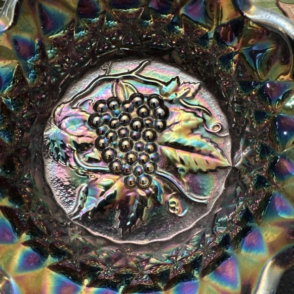 Vintage FENTON CARNIVAL GLASS IRIDESCENT AMETHYST Grape Leaf Candy/Nut Bowl 6